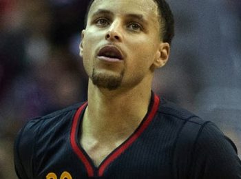 Curry dispara una carrera de 62 años contra los Trail Blazers 5 de enero de 2021